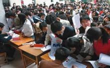 高薪誘惑？電子廠招聘信息的真假博弈！